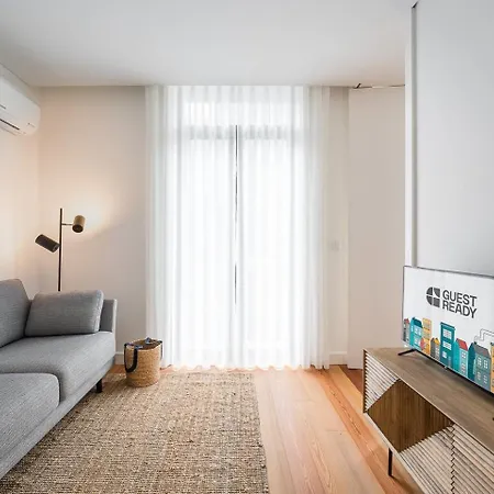 Апартаменты Guestready - Tranquility In Downtown Порту